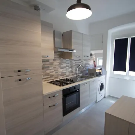 Piazza Buccelli A 10 Mt Dal Mare Apartmán Varazze