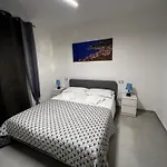 Apartment Piazza Buccelli A 10 Mt Dal Mare Varazze