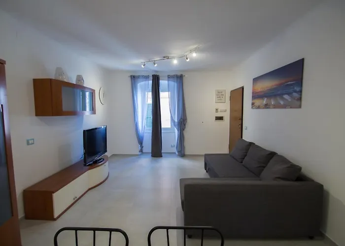 Piazza Buccelli A 10 Mt Dal Mare Appartement *